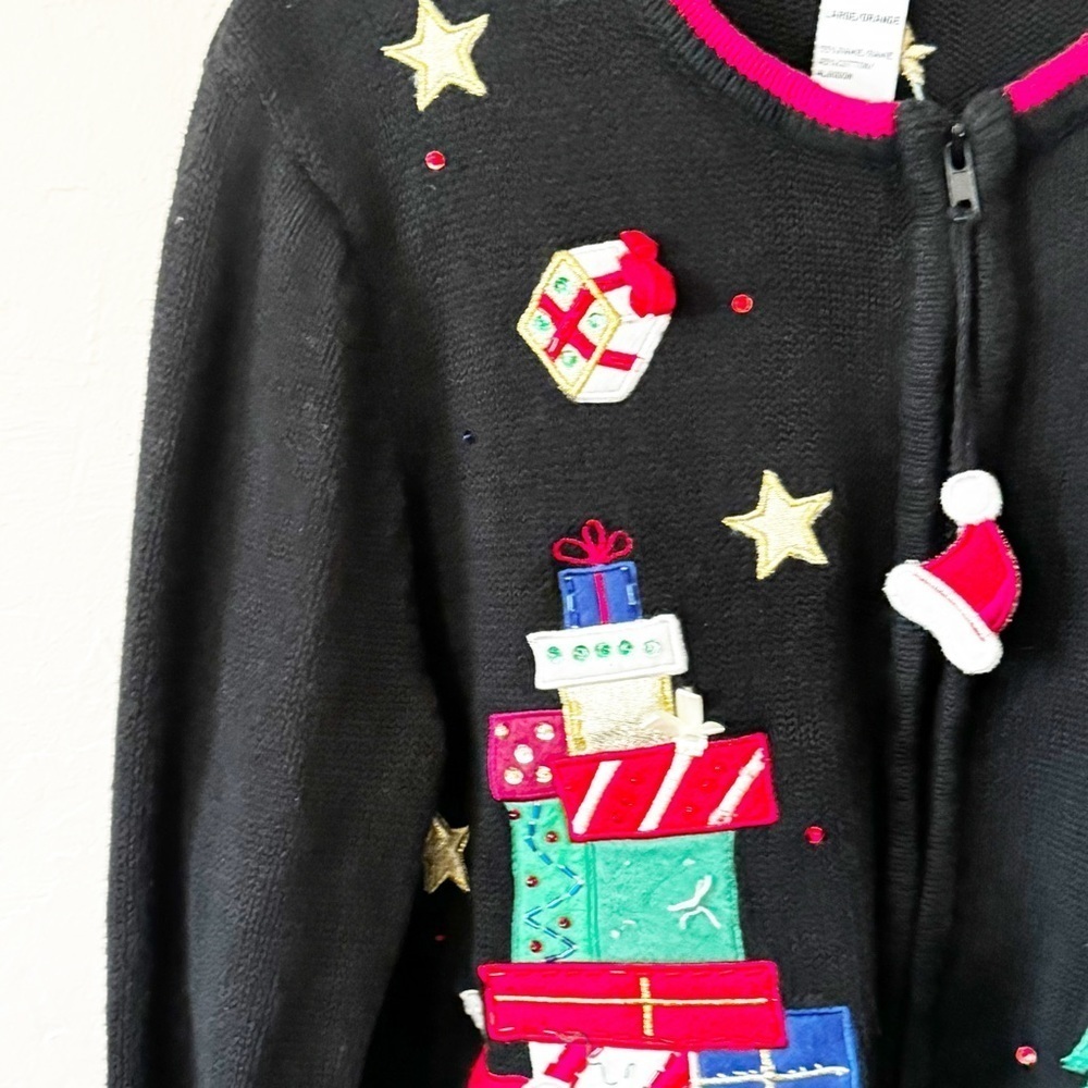 Vintage TIARA INTERNATIONAL Embroidered Zip Up Santa Clause Christmas Sweater LG - Picture 4 of 9